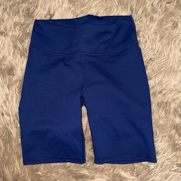 New Fabletics Define Powerhold High-Waisted 9" Short Navy size L - Picture 1 of 4